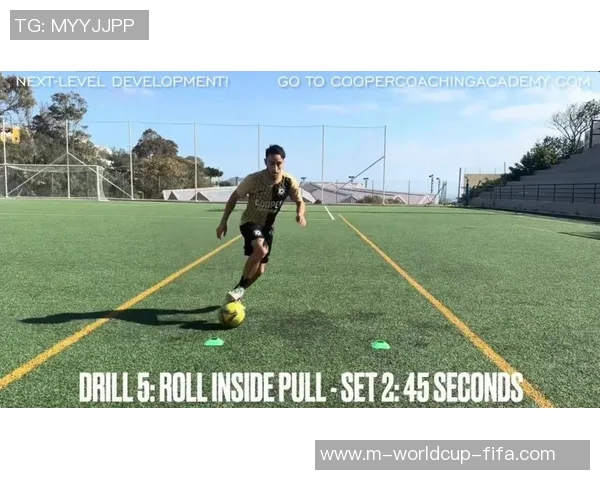 足球起高球技巧视频教学助你提升球技轻松掌握高空球的要领与实战应用